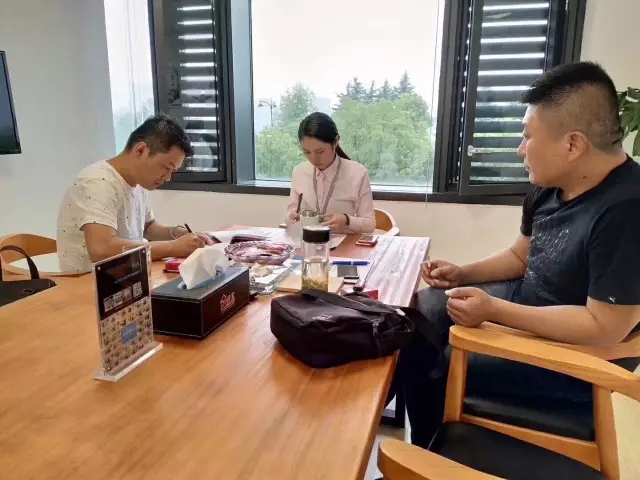 熱烈祝賀泰州姜堰李總、王總簽約創(chuàng)綠家！