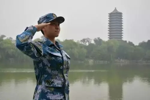 青春是用來(lái)奮斗的，除甲醛的青春最美麗！