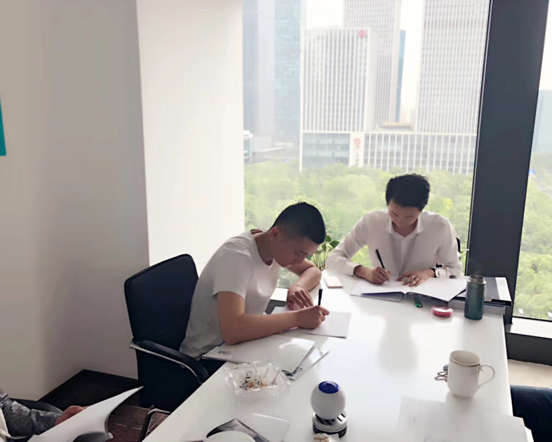 熱烈祝賀厲總團隊簽約創(chuàng)綠家徐州市區(qū)級代理！