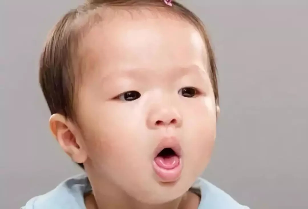 4歲男孩和媽媽辦“婚禮”，真相令人淚崩！