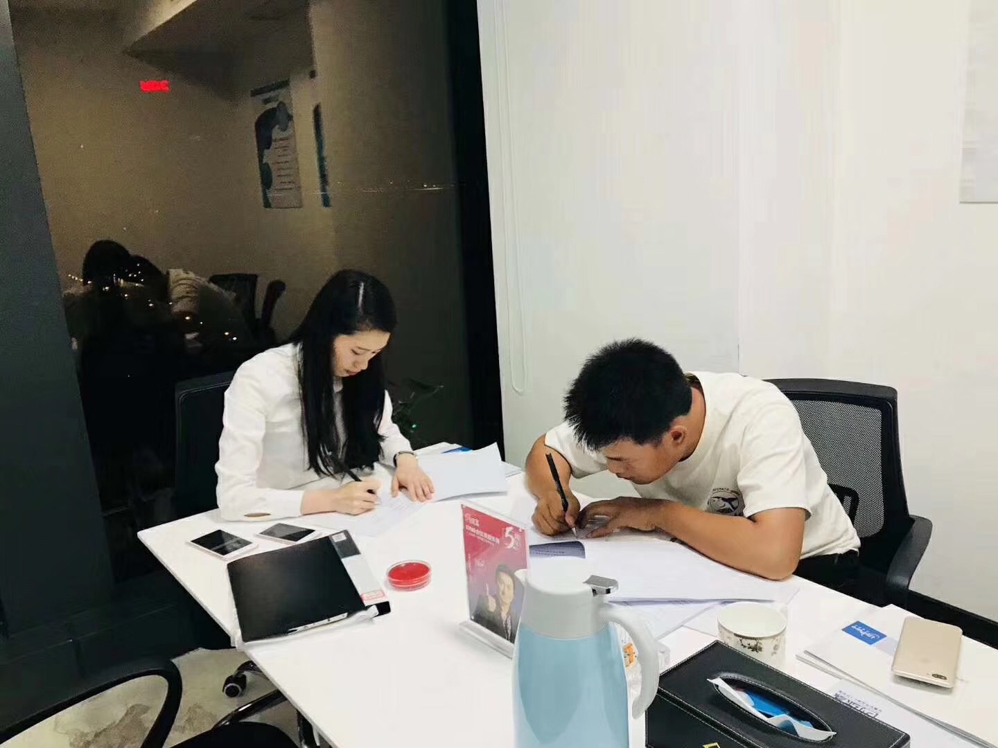 熱烈祝賀楊總簽約創(chuàng)綠家遵義市區(qū)級代理！