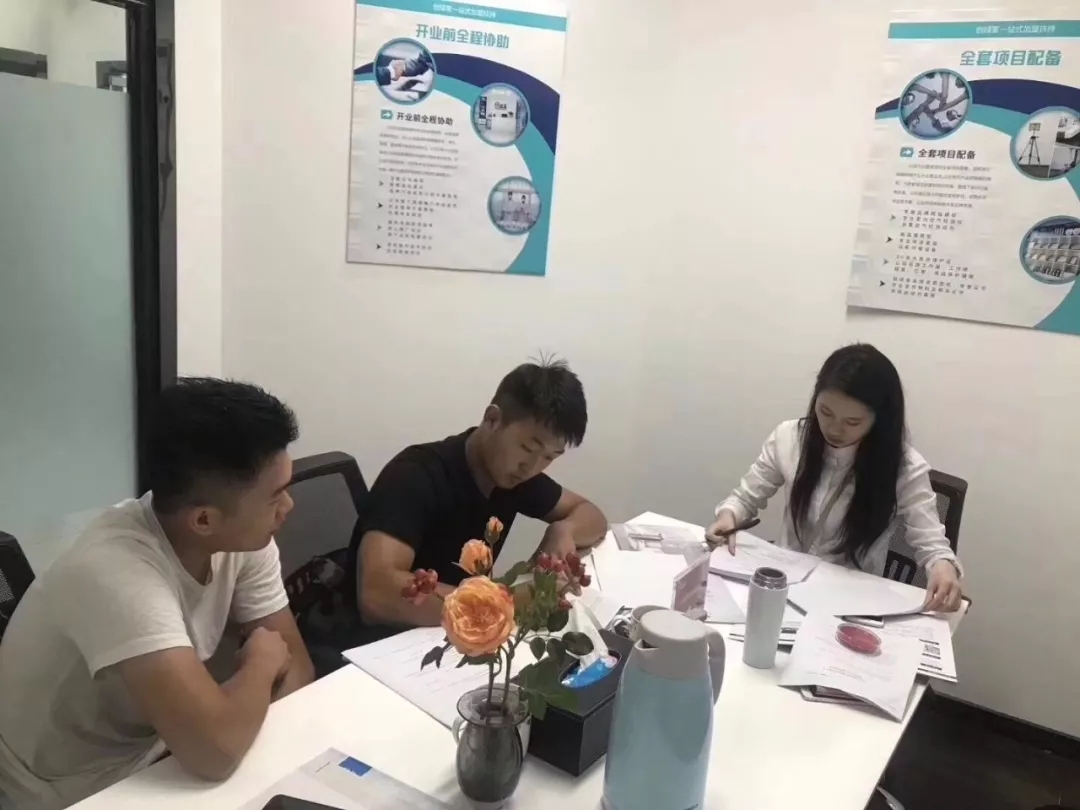 熱烈祝賀徐總簽約創(chuàng)綠家寧波市區(qū)級(jí)代理！