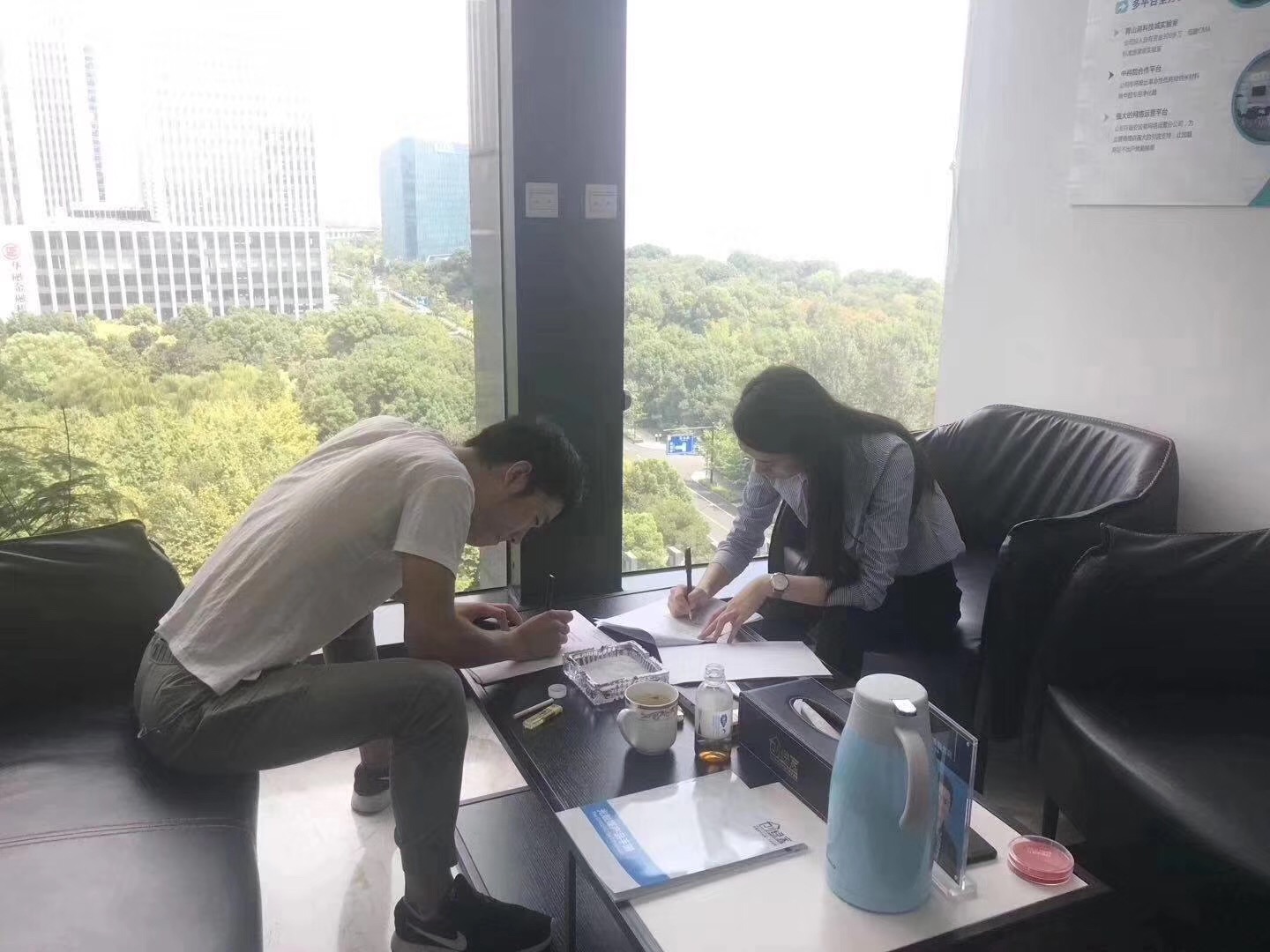 熱烈祝賀苗總簽約創(chuàng)綠家河南省市級(jí)代理！