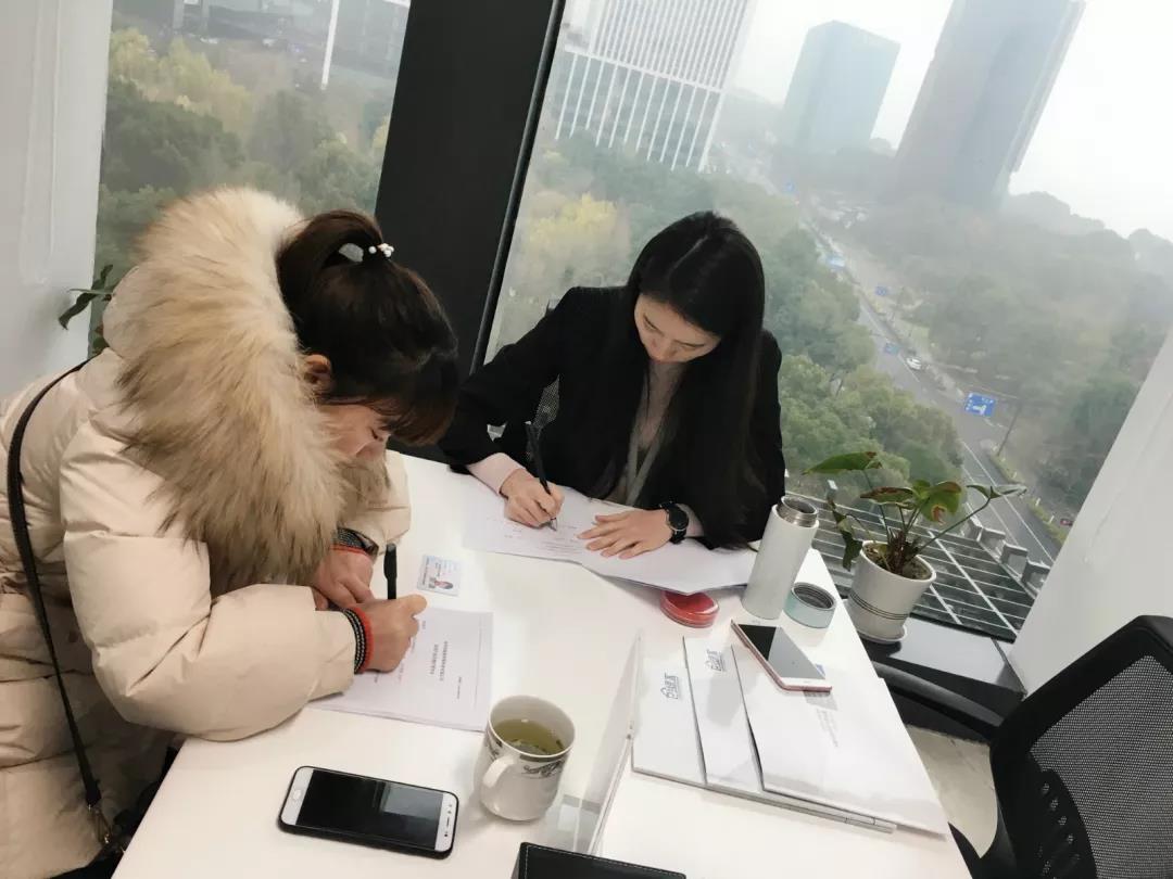 熱烈祝賀張總簽約創(chuàng)綠家河南省周口市縣級代理！