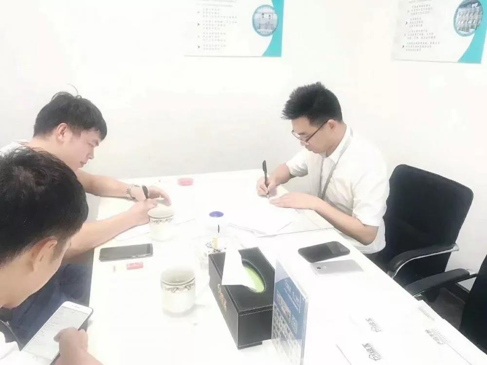 熱烈祝賀王總簽約創(chuàng)綠家江蘇省無錫市區(qū)級代理！