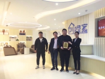 熱烈祝賀魏總、吳總、楊總簽約創(chuàng)綠家陜西省市級(jí)代理！