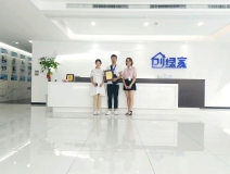 熱烈祝賀段總夫婦簽約創(chuàng)綠家宜昌市區(qū)級(jí)代理！