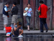 使用洗衣粉會導致環(huán)境污染嗎？