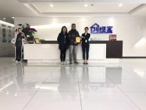 熱烈祝賀斯總夫婦簽約創(chuàng)綠家上海市區(qū)級代理！